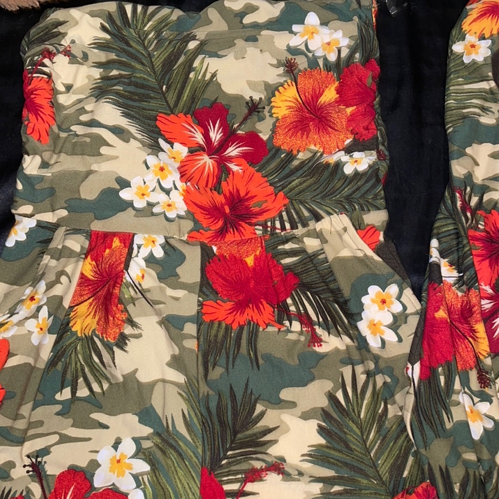 𝒥𝓊𝓂𝓅𝓈𝓊𝒾𝓉